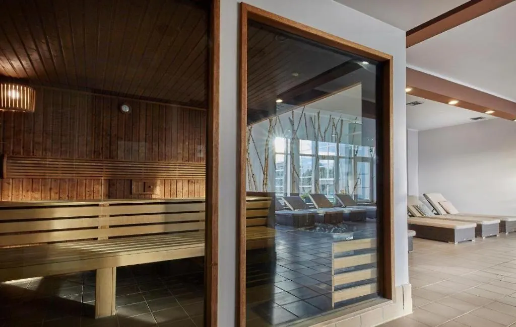 Diva Hotel: Beachside Apartment with Balcony and Spa Amenities Kolobrzeg Poland