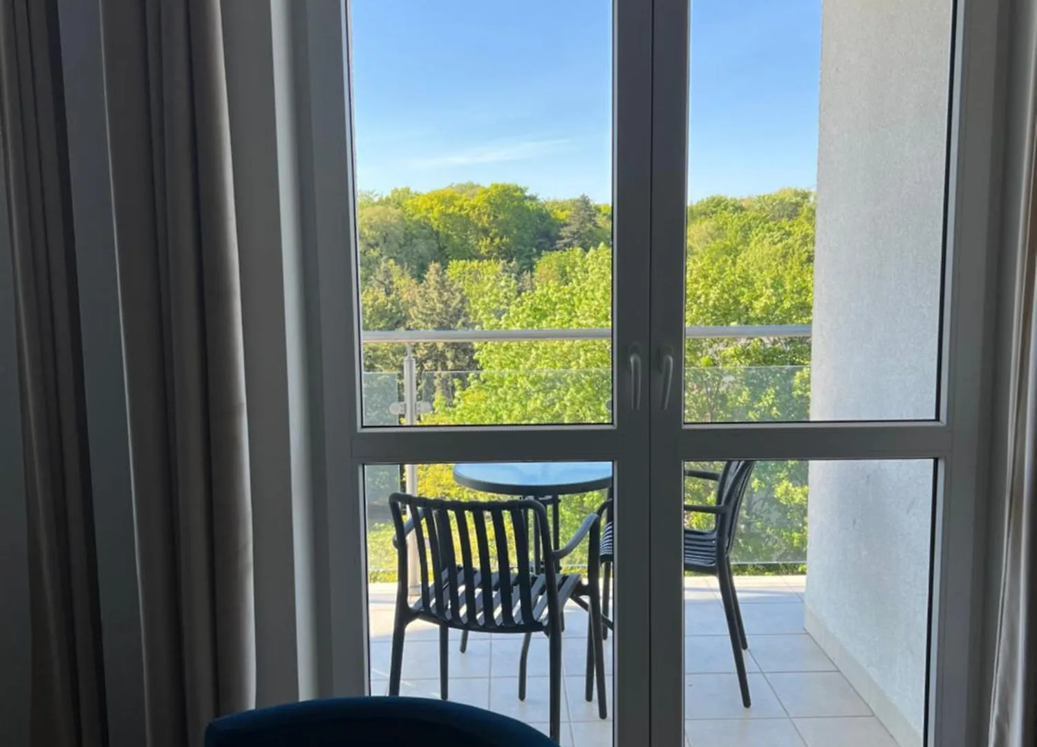 Diva Hotel: Beachside Apartment with Balcony and Spa Amenities Kolobrzeg